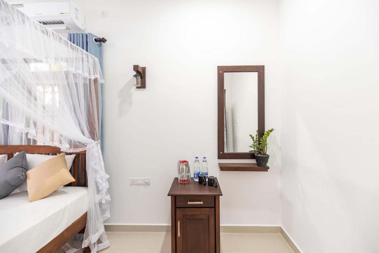 Hotel Calm Haven Talpe Buitenkant foto
