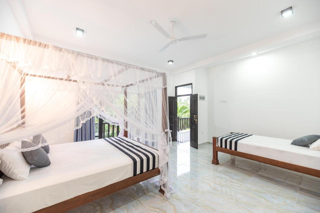Hotel Calm Haven Talpe Buitenkant foto