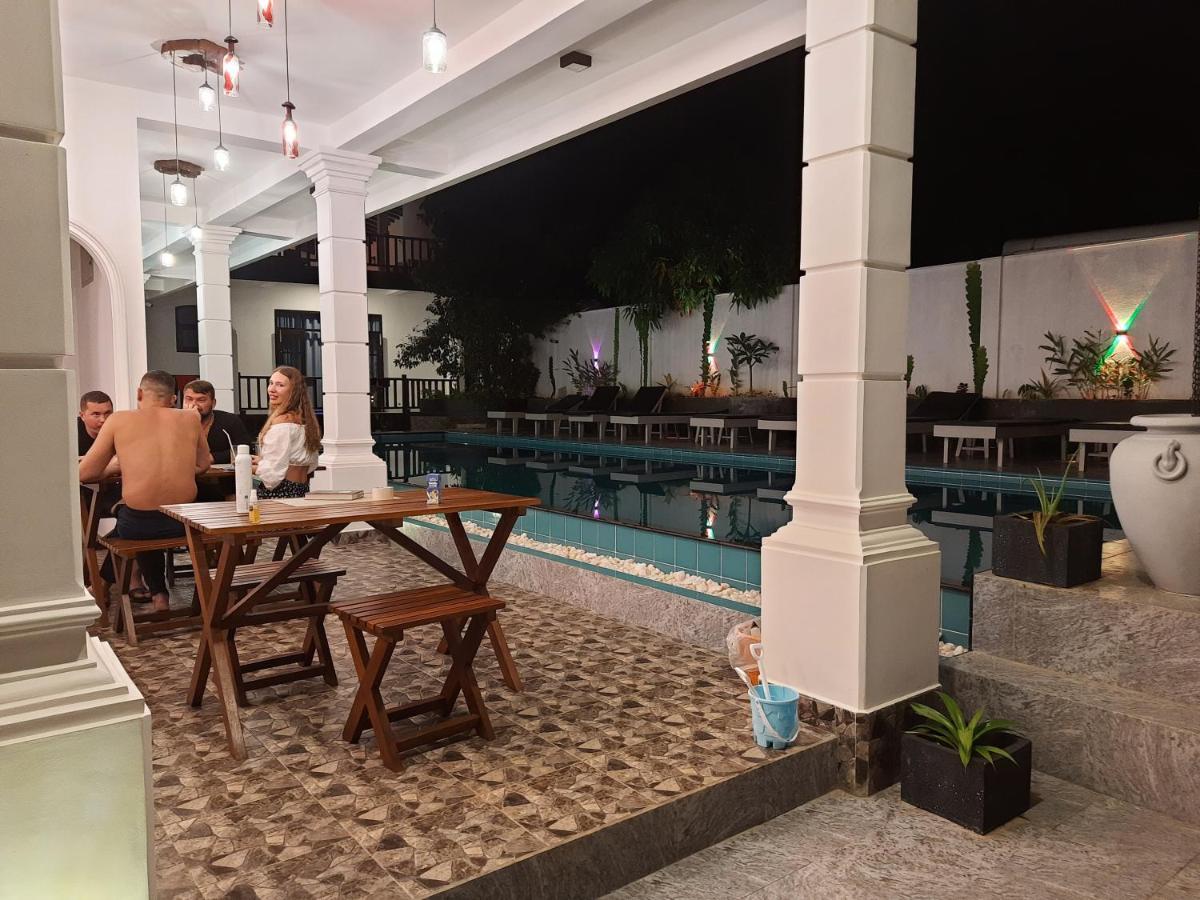Hotel Calm Haven Talpe Buitenkant foto