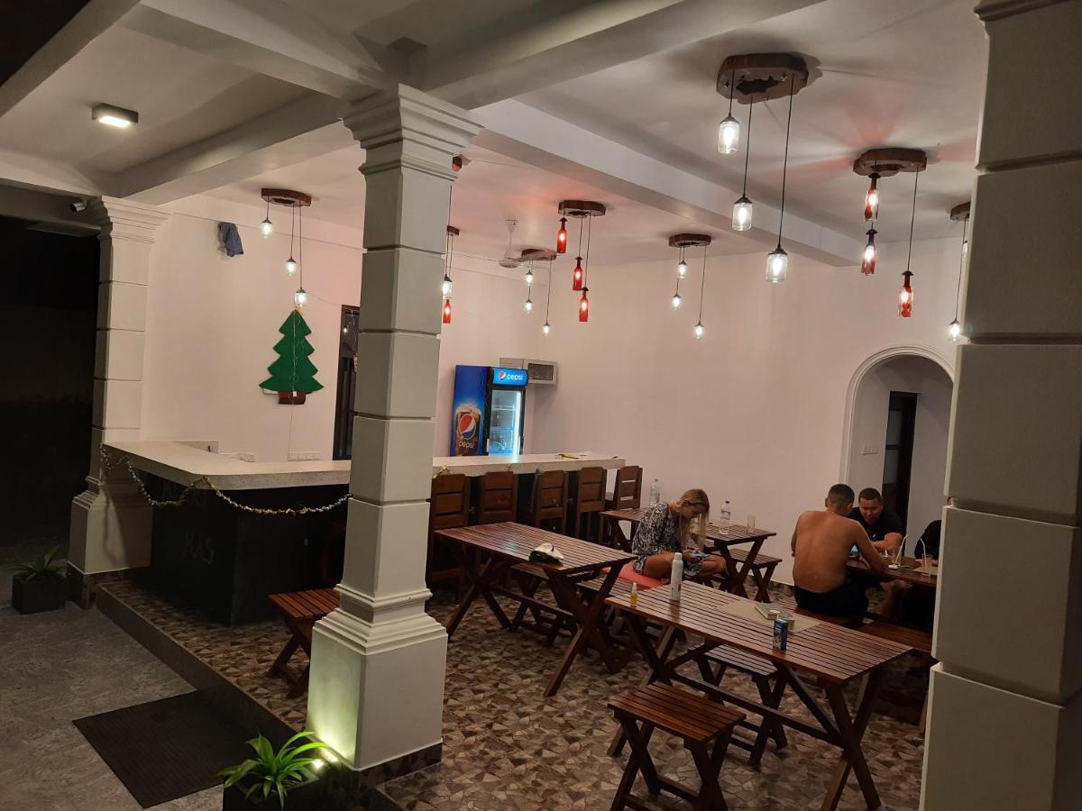Hotel Calm Haven Talpe Buitenkant foto